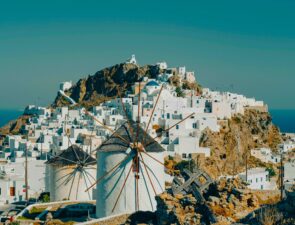 Ποιες εκπλήξεις κρύβουν τα στοιχεία για την αεροπορική κίνηση της φετινής χρονιάς &#8211; ρεκόρ