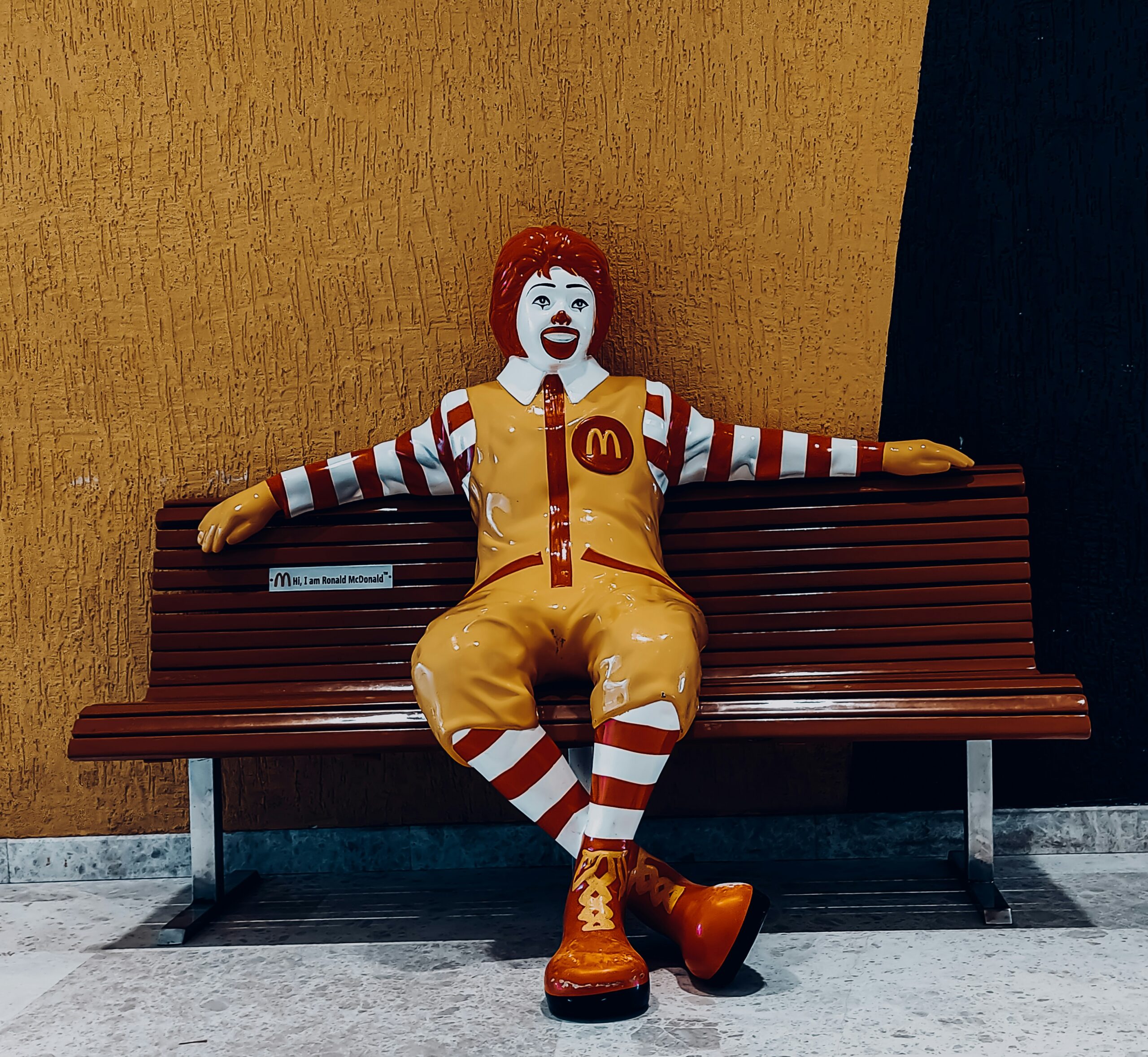 McDonald’s: Ο δρόμος που τη χωρίζει από τα 50 καταστήματα στην Ελλάδα