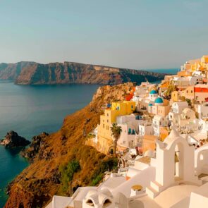 Golden Visa: Πίεση στις τιμές, άνοδος της ζήτησης και ο ρόλος της Ισπανίας