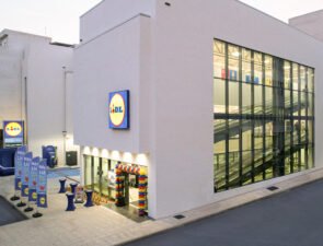 Πλάνο επενδύσεων 100+100 εκατομμυρίων από τη Lidl στην Ελλάδα