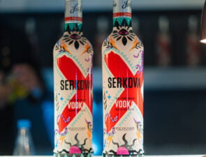 Nέα Summer Limited Edition Serkova by Peace + Chaos!
