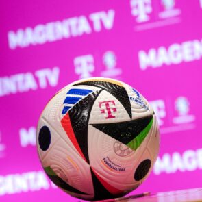 Telekom: Κορυφαία συνδεσιμότητα σε όλα τα γήπεδα του UEFA EURO 2024 TM μέσω 5G και οπτικών ινών