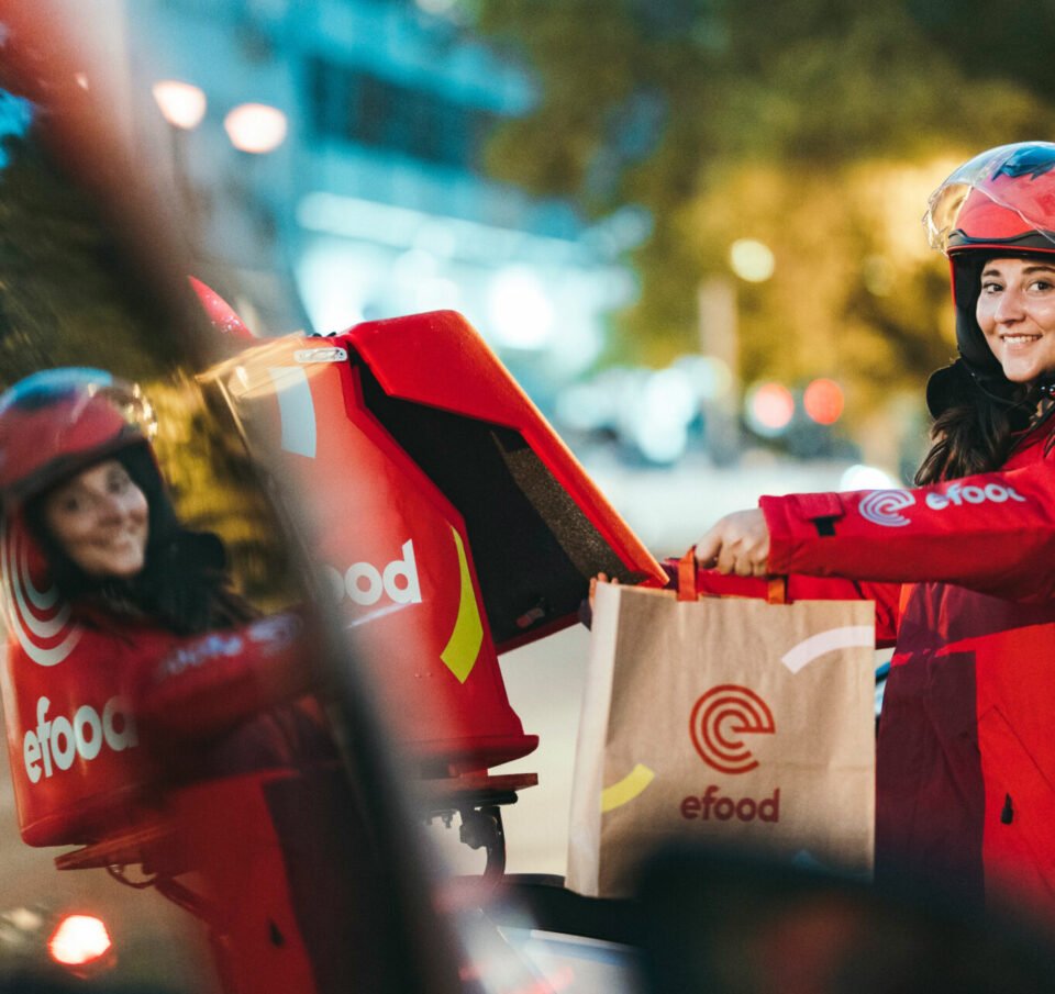 E-food: Τεράστια κερδοφορία αλλά δεν υπογράφει συλλογική σύμβαση εργασίας