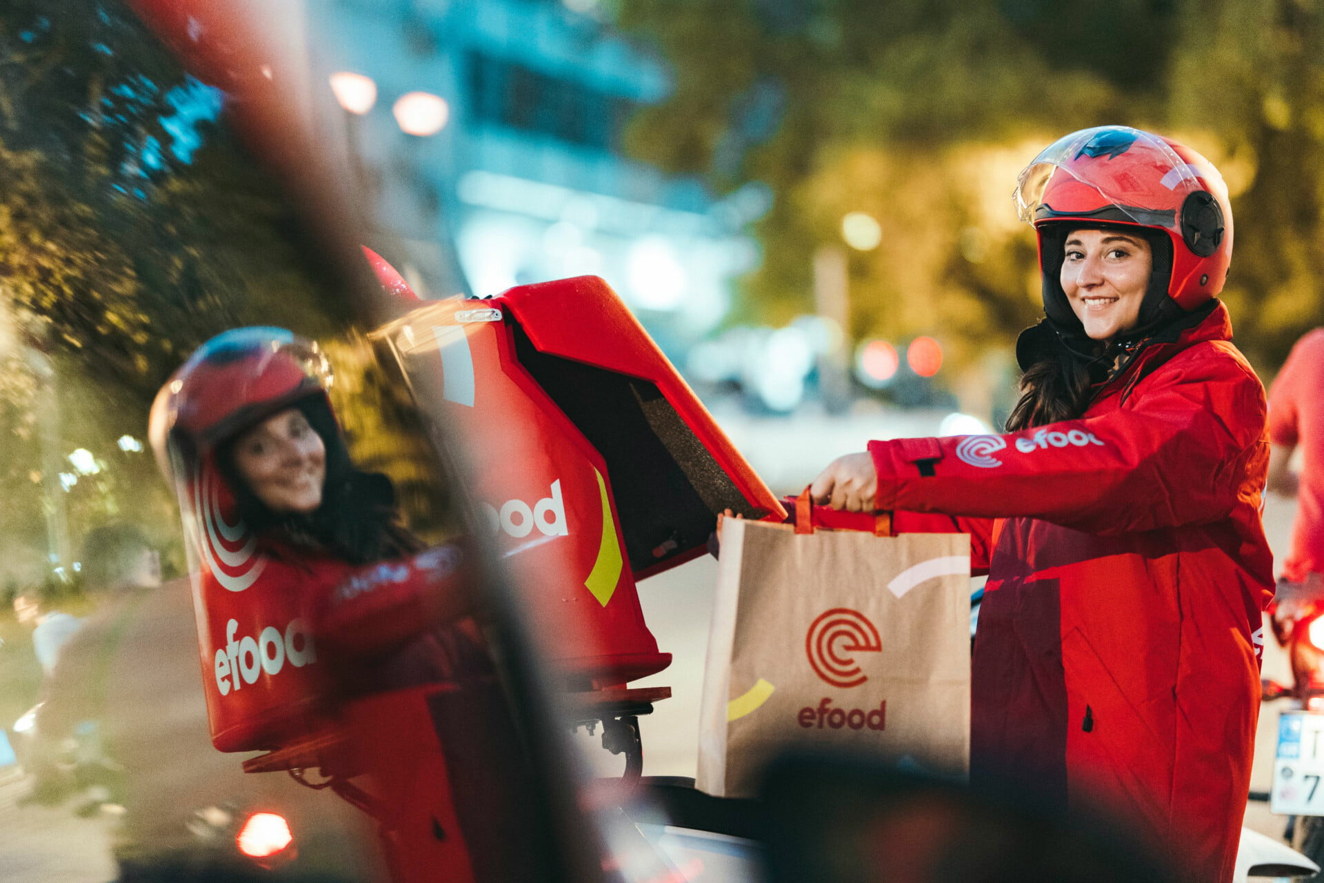 E-food: Τεράστια κερδοφορία αλλά δεν υπογράφει συλλογική σύμβαση εργασίας