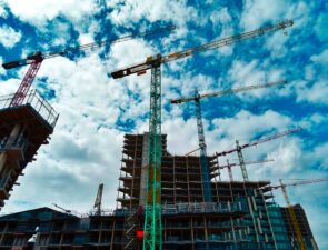 Είναι το real estate επένδυση για λίγους στην Ελλάδα;