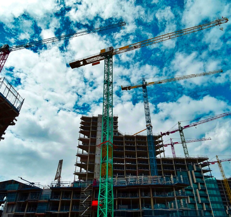 Είναι το real estate επένδυση για λίγους στην Ελλάδα;