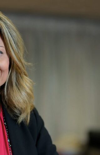 Βασιλική Λαζαράκου: Η πολυπράγμων πρώτη κυρία της Επιτροπής Κεφαλαιοαγοράς