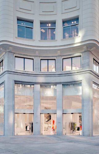 Η «go big» στρατηγική των Zara και πού στοχεύει