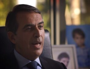 Μιχάλης Αραμπατζής: Ο επιχειρηματίας που «βάζει μικρούς στόχους για να μπορεί να τους πιάνει»