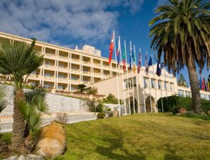Χ. Χόλτερμαν: Ο δισεκατομμυριούχος Ολλανδός που αγαπάει την Ελλάδα και τις επενδύσεις