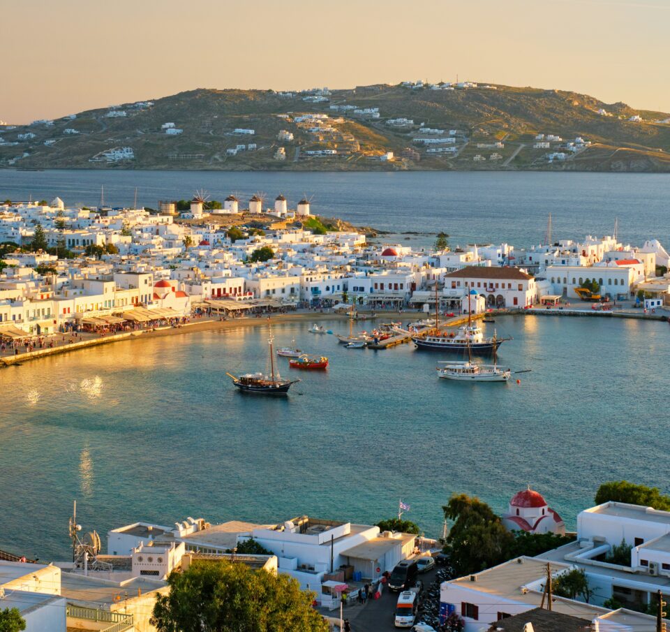 Η παραφωνία της Μυκόνου στην άνοδο των διεθνών πτήσεων