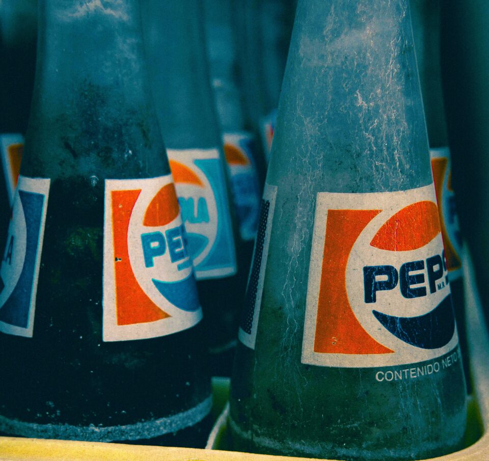 Γιατί η Pepsi επιμένει να παράγει αναψυκτικά στην Ελλάδα;