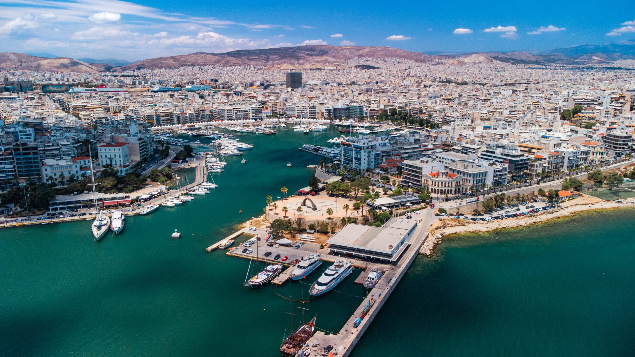 Πώς ο Πειραιάς αποκτά τη νέα του όψη και ανεβάζει τις τιμές των ακινήτων