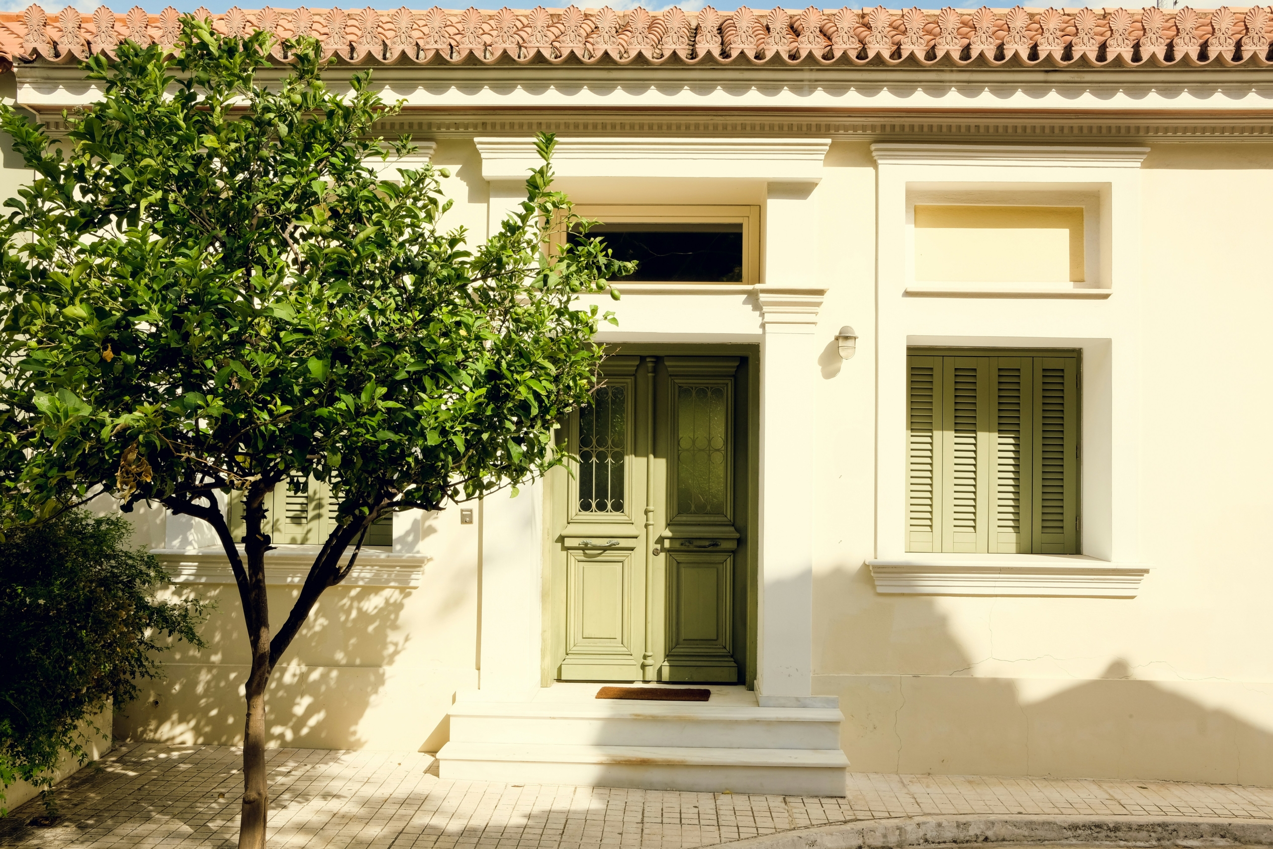 Τι κερδίζει και τι στερείται η χώρα από το Airbnb