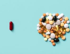 Pharmathen: Η κληρονομιά που άφησαν τα αδέρφια Κάτσου για την αμιγώς εξαγωγική επιχείρηση