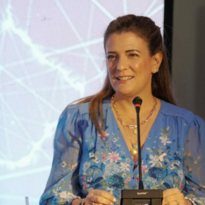 Η Έλπη Πετράκη Μένει στο Τιμόνι της WISTA International