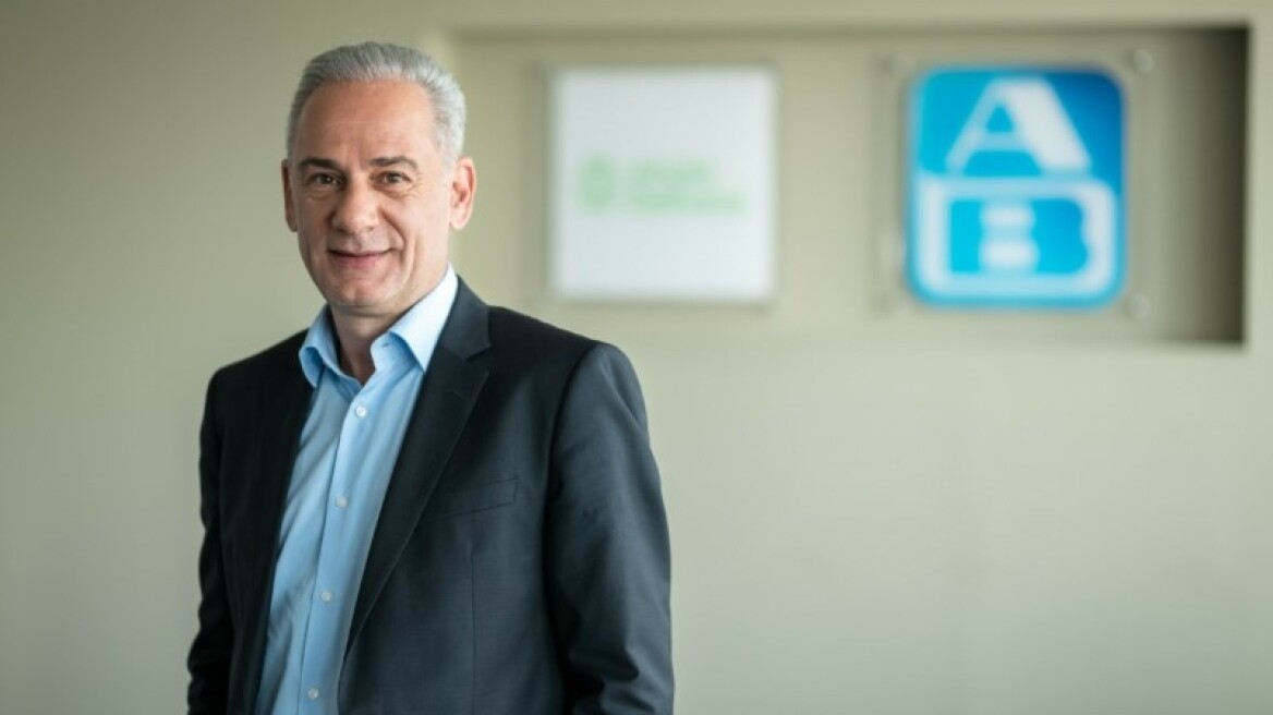 ΑΒ Βασιλόπουλος: Πώς η «εκτόξευση» του τουρισμού επανακαθορίζει τη στρατηγική του