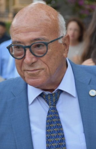 Το Πρόσωπο : Παναγιώτης Τσάκος