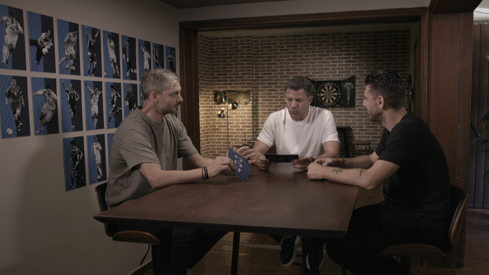 «4-3-3»: Το νέο docuseries της COSMOTE TV με πρωταγωνιστές τους «Legends 2004»