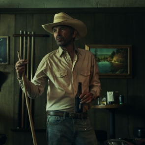 COSMOTE TV: Σε Α’ τηλεοπτική προβολή το φινάλε του «Yellowstone», το all-star δράμα «Landman» και το «The Agency» με τους Ρίτσαρντ Γκιρ και Μάικλ Φασμπέντερ