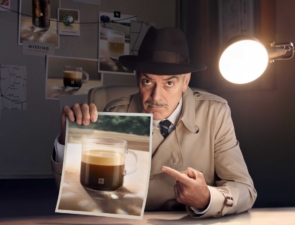 Ο George Clooney γίνεται Detective George  στη νέα τηλεοπτική διαφήμιση της Nespresso