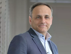 Το Πρόσωπο : Αντώνης Κοτζαμανίδης