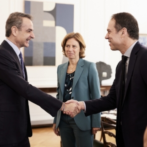 Συνάντηση του CEO του Ομίλου Telekom, Tim Höttges, με τον Πρωθυπουργό – Επίσκεψή του στο Υπουργείο Κλιματικής Κρίσης και Πολιτικής Προστασίας