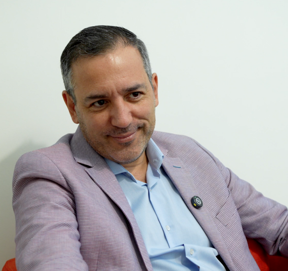 Τόλης Αιβαλής-CEO Knowcrunch &#8220;Είμαστε πελατοκεντρικοί και η γνώση που παρέχουμε έχει πρακτική εφαρμογή&#8221;
