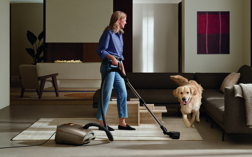 Miele Guard: Η νέα γενιά ηλεκτρικής σκούπας που επαναπροσδιορίζει την καθαριότητα και την περιποίηση δαπέδων