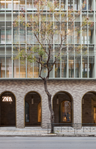 ZARA: Αποκαλύπτει το νέο της κατάστημα στο εμβληματικό κτήριο του ΜΙΝΙΟΝ στην Αθήνα
