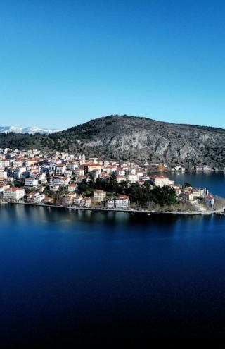 Μπορεί η αποκέντρωση να λύσει το στεγαστικό;
