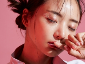 Η βιομηχανία της K-pop, η συνεχής άνοδος, η τελειότητα στην εμφάνιση και η σκοτεινή πλευρά