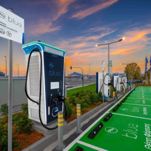 ΔΕΗ blue: Στην Πάτρα το πιο ισχυρό Hub φόρτισης της Ελλάδας με συνολική ισχύ 1,2 MW