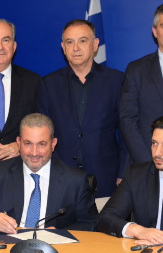 Ο Όμιλος AKTOR ανέλαβε την αποκατάσταση της σιδηροδρομικής γραμμής Λάρισας – Βόλου