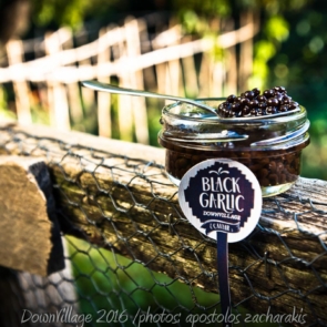 Black Garlic Down Village: Το μαύρο σκόρδο από το Κατηχώρι Πηλίου  ﻿