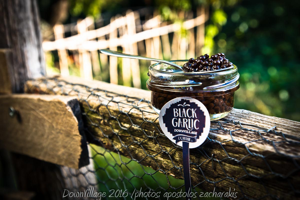 Black Garlic Down Village: Το μαύρο σκόρδο από το Κατηχώρι Πηλίου  ﻿