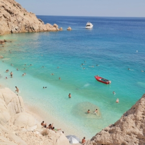Ικαρία, Οκινάουα, Σαρδηνία, Νικόγια, Λόμα Λίντα: Οι 5 γωνιές της Γης με τη μεγαλύτερη μακροζωία