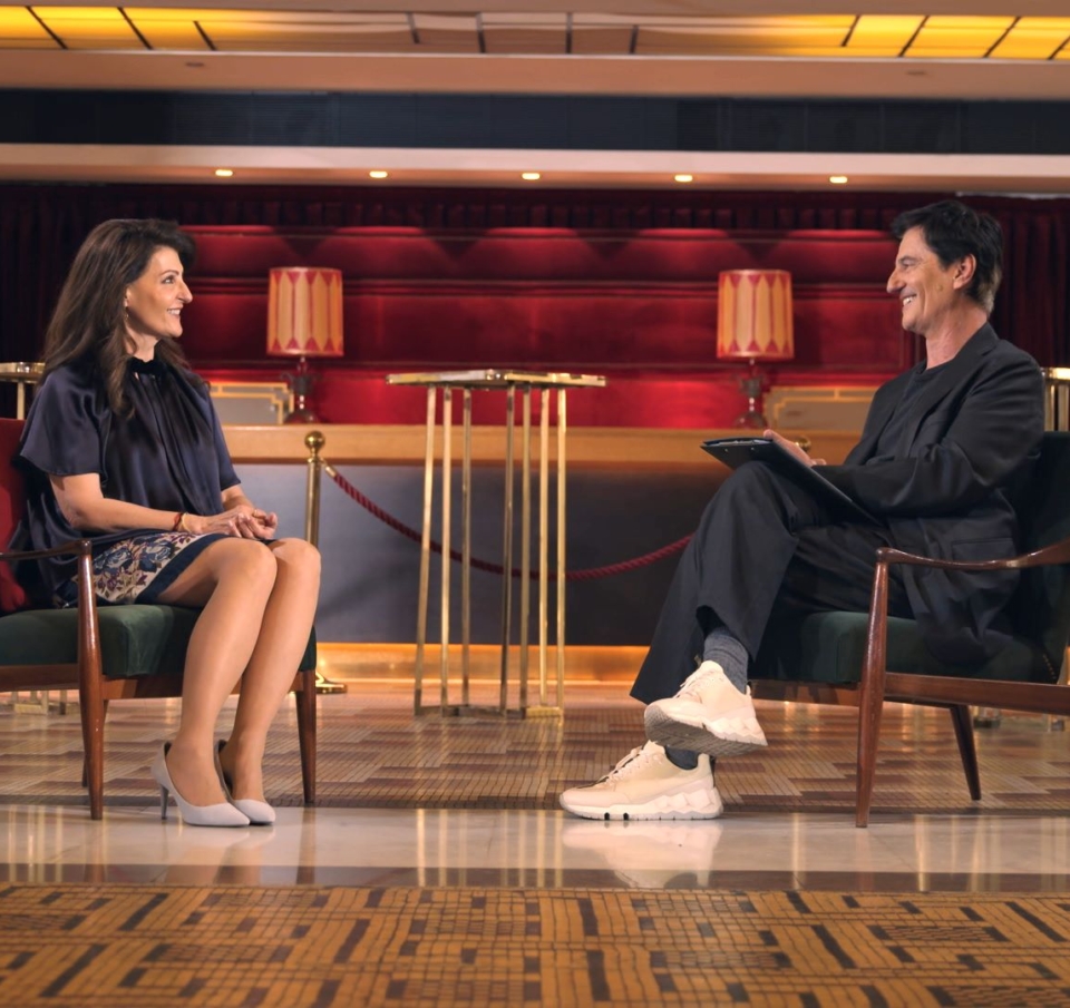 Η Νία Βαρντάλος στο «Watch Next» της COSMOTE TV