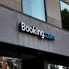 Η νομική μάχη Ευρωπαίων ξενοδόχων με την Booking.com