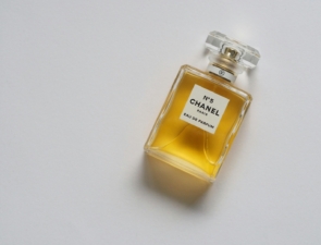 Parfums: τα ακριβότερα και πιο ιστορικά αρώματα όλων των εποχών