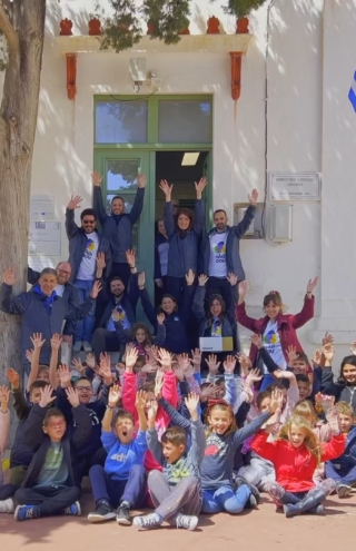 Η Πλαίσιο και η +πλεύση εξοπλίζουν σχολεία ακριτικών νησιών