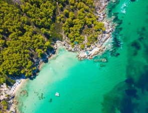 Real estate: «Σαν την Χαλκιδική δεν έχει» και για τους Βαλκάνιους