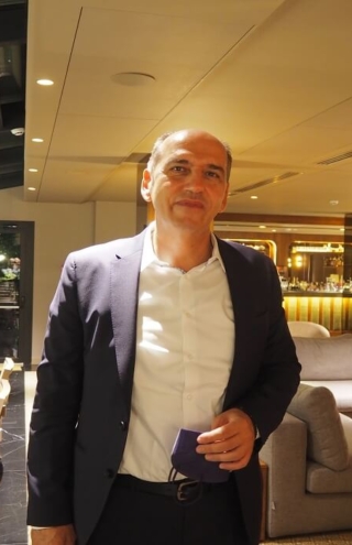 Κωνσταντίνος Τόττης: Ο «βασιλιάς της γκοφρέτας» με παρουσία σε πάνω από 25 χώρες σε όλες τις ηπείρους