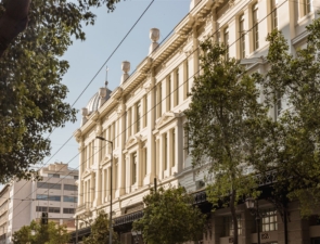 Μέγαρο Αρσακείου: Εξελίσσονται οι εργασίες ανάπλασης &#8211; Αποκαλύπτεται η νέα πρόσοψη επί της Σταδίου