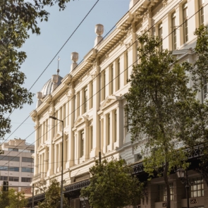 Μέγαρο Αρσακείου: Εξελίσσονται οι εργασίες ανάπλασης &#8211; Αποκαλύπτεται η νέα πρόσοψη επί της Σταδίου