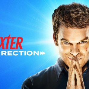 «Dexter: Resurrection»: Η μεγάλη επιστροφή του Μάικλ Σ. Χολ στον ρόλο του δημοφιλούς serial killer τον Ιούλιο στην COSMOTE TV