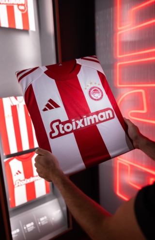 Η adidas και ο Ολυμπιακός Παρουσιάζουν την Πρώτη Φανέλα της Νέας Εκατονταετίας