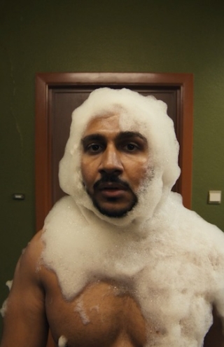 Campaign of the Day: AXE – Χιούμορ, φρεσκάδα και στυλ σε ένα κινηματογραφικό ντους