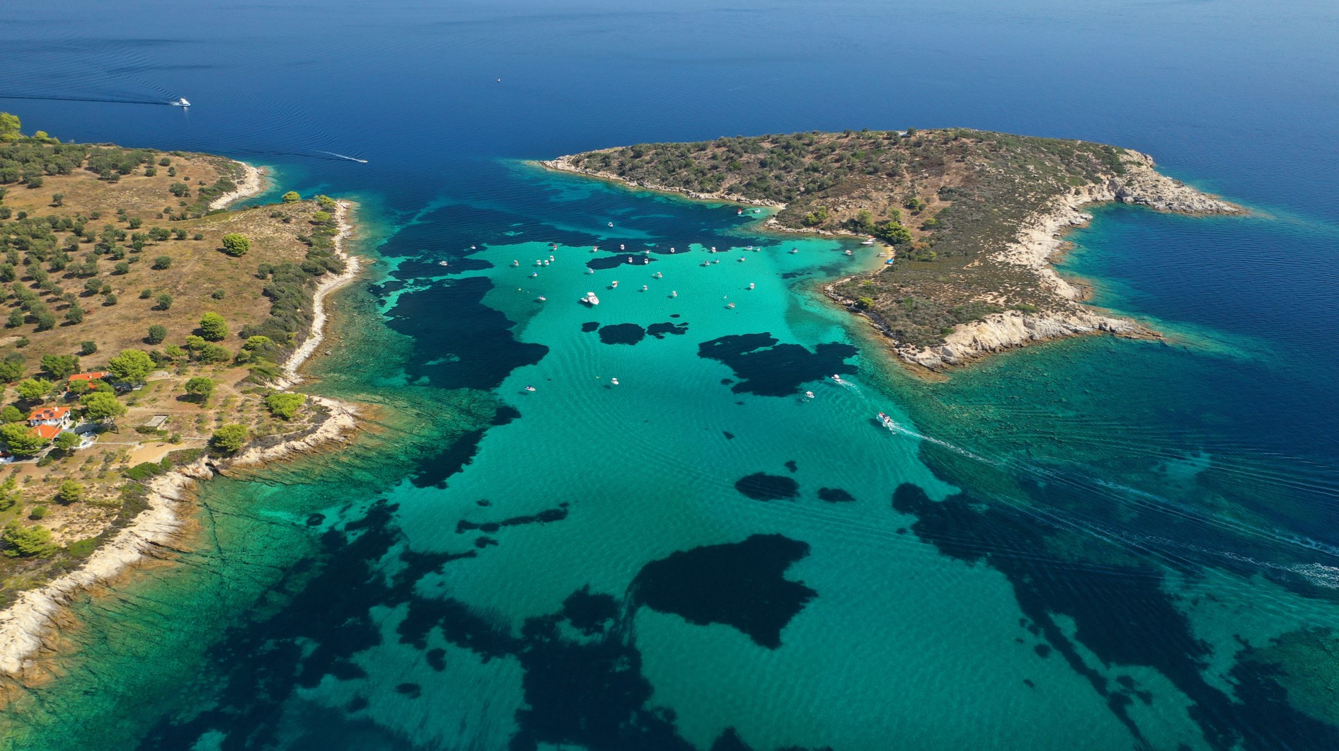 «Πράσινο φως» σε δύο σημαντικά τουριστικά projects σε Χαλκιδική και Κρήτη