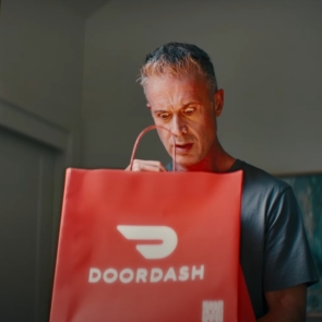 Campaign of the Day: Όταν το καλοκαίρι γίνεται… ταινία τρόμου – Η DoorDash δίνει λύση στους γονείς